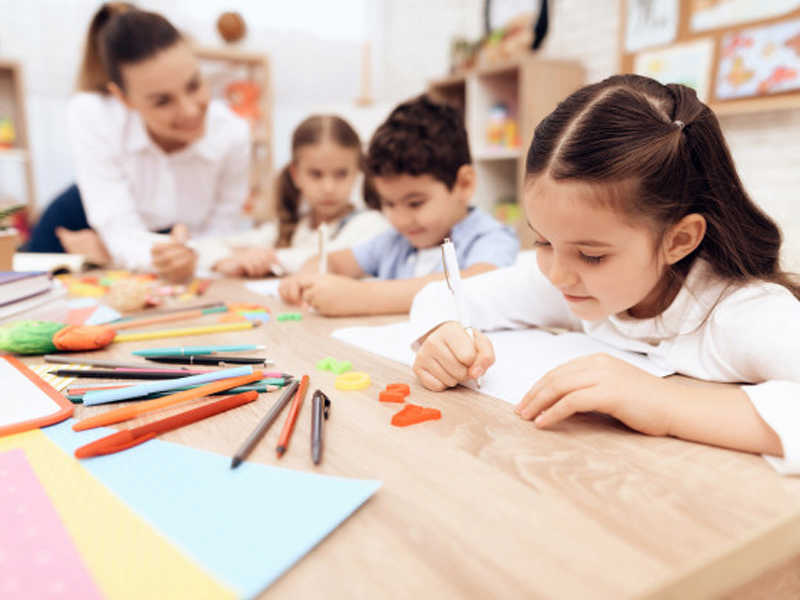 Faça parte da família Alfabeto, matricule o seu filho e sua filha na melhor e mais divertida escolinha do Taquaral, em Campinas! Oferecemos Educação Infantil de qualidade para crianças de 5 anos com infraestrutura completa e aulas extracurriculares.