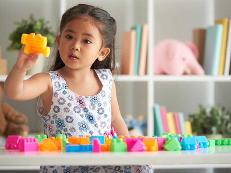 A Escola Infantil Alfabeto oferece aos alunos - a partir de 4 meses - aula extracurricular de Psicomotricidade - aula permite trabalhar e compreender a forma como a criança toma consciência do seu corpo e das possibilidades de expressão. 